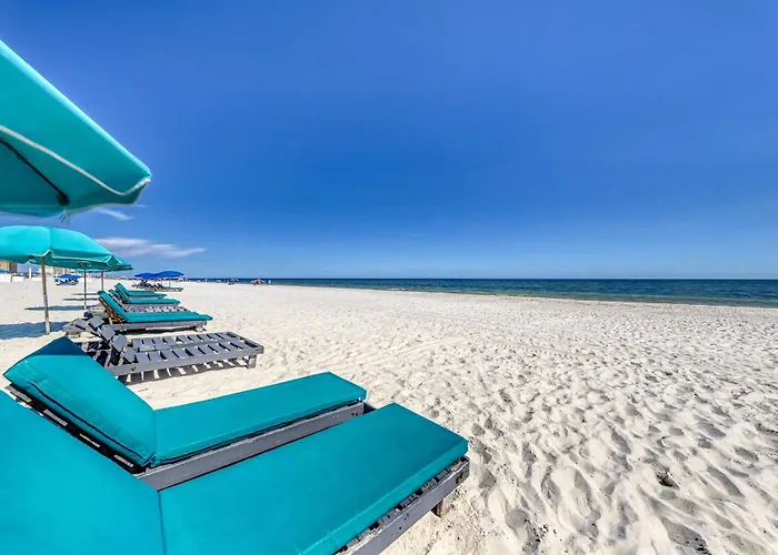 Holiday home Beachfront Corner W A Furnished Balcony Shared Pool & Grilling Area Gulf Shores