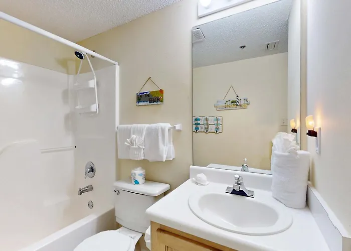 Beachfront Corner W A Furnished Balcony Shared Pool & Grilling Area * Gulf Shores